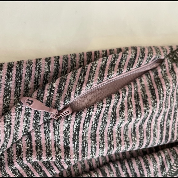 Lululemon Race Your Pace 1/2 Zip 4 Grey Mauve - Picture 8 of 14